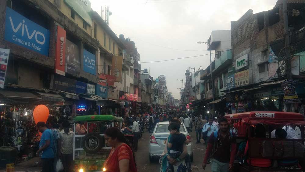 calles street food nueva delhi india viajar solo