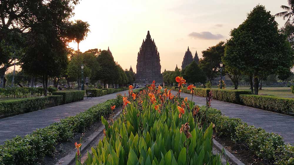 templo prambanan yogyakarta java indonesia viajar solo