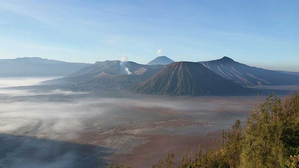 volcan monte bromo java andar viajar solo