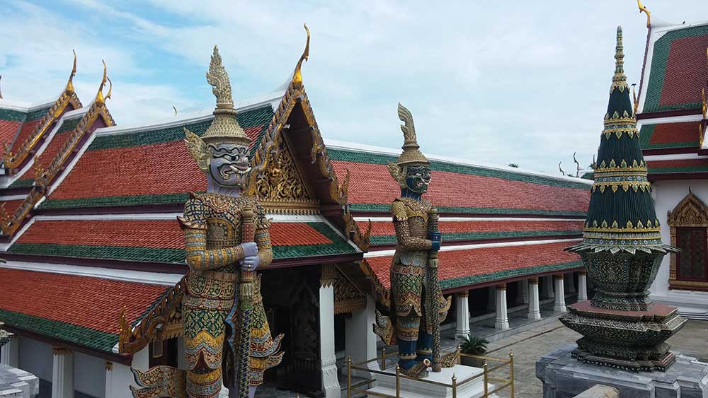 gran palacio templo bangkok tailandia viajar solo mochilero